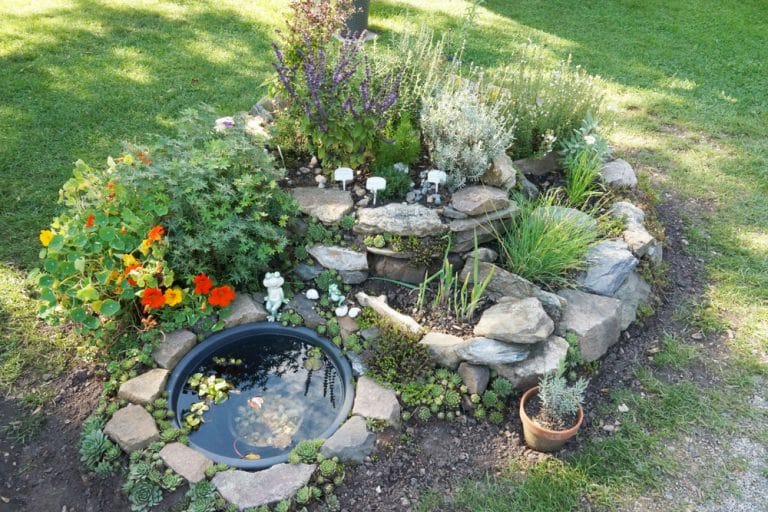 Kräuterschnecke selber bauen Anleitung zum Anlegen Gartenrat.de