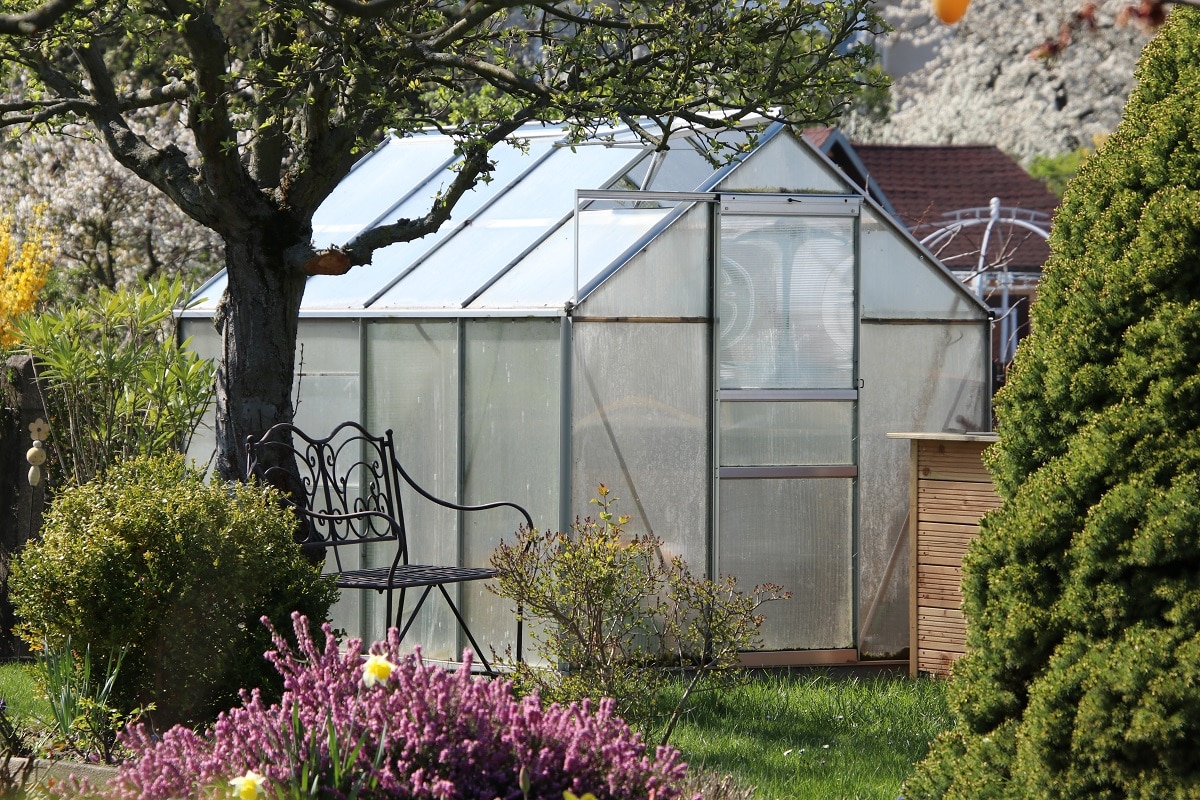 Solarenergie im Garten - Gewächshausheizung